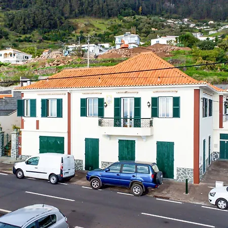 Casa Da Georgina By Galmi * Arco da Calheta (Madeira)