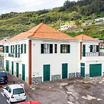 Vila Casa Da Georgina By Galmi *