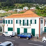 Casa Da Georgina By Galmi * Arco da Calheta (Madeira)